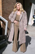 JANE KRAKOWSKI Arrives at ABC Studios in New York 04/04/2023 