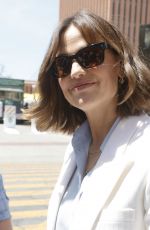 JENNIFER GARNER Arrives at LA Times Festival of Books 2023 at University of Southern California 04/22/2023
