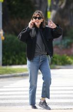 JENNIFER GARNER Picks up Her Son Samuel at School in Santa Monica 04/17/2023