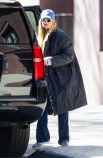 JENNIFER LAWRENCE Out on Easter Sunday in New York 04/09/2023