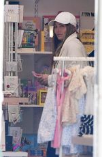 JESSICA BIEL Shopping at My Little Sunshine Kids Store in New York 04/24/2023