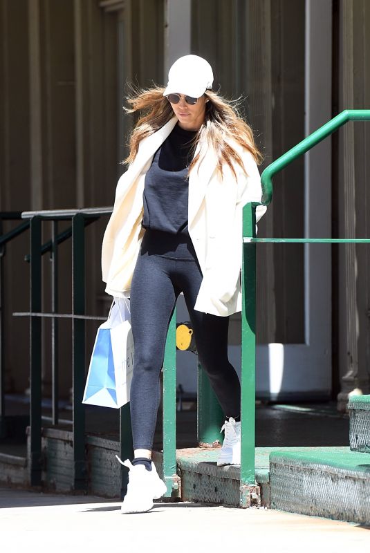 JESSICA BIEL Shopping at My Little Sunshine Kids Store in New York 04/24/2023