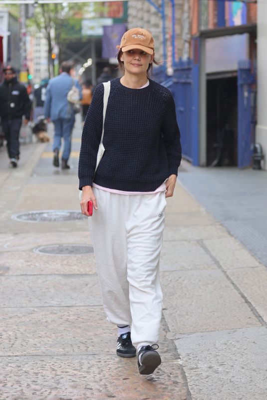 KATIE HOLMES Out and About in New York 04/18/2023