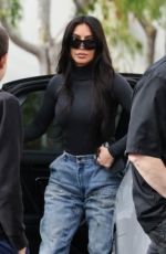 KIM KARDASHIAN Out and About in Thousand Oaks 04/14/2023