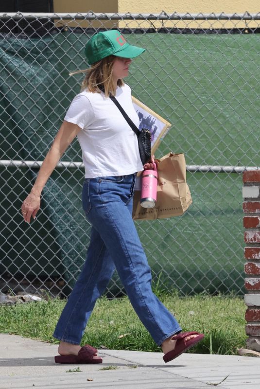 KRISTEN BELL Leaves Shake Shack in Los Angeles 04/14/2023