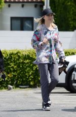 LALA KENT Leaves Her Office in Los Angeles 04/20/2023