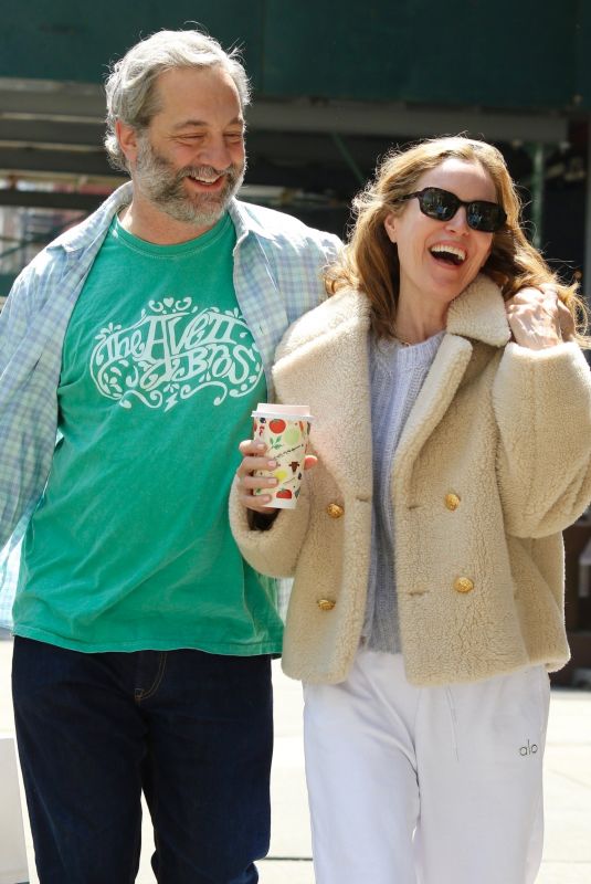 LESLIE MANN and Judd Apatow Out on Romantic Stroll in New York 04/20/2023