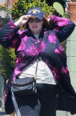 LILY KERSHAW Out for Breakfast in Los Feliz 04/07/2023