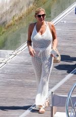 LORE RILLINGER Out at Marina Miami Beach with Cuba Gooding Jr and SARA KAPFER 04/23/2023