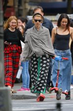 Pregnant CLAIRE DANES Out and About in New York 04/16/2023