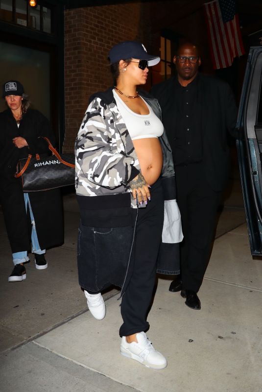 Pregnant RIHANNA Heading to Private Jet Flight Out of New York 04/27/2023