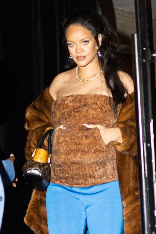 Pregnant RIHANNA Night Out in Oaris 04/17/2023