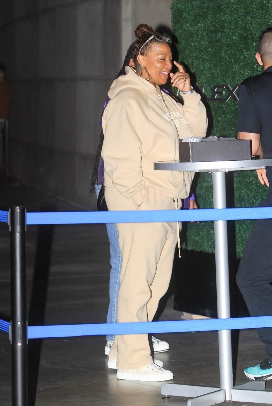 QUEEN LATIFAH Arrives at Kings Game at Crypto Arena in Los Angeles 04/21/2023
