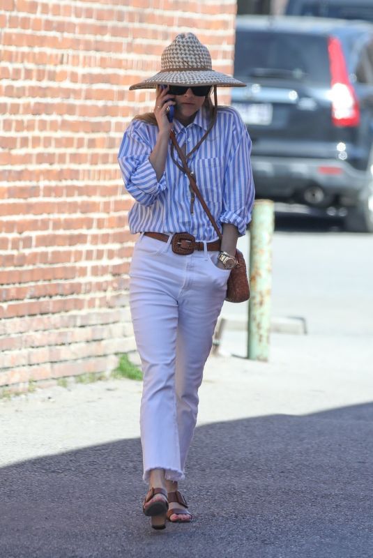 REESE WITHERSPOO First Public Sighting Since News That She is Getting Divorced 04/01/2023