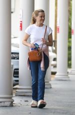 REESE WITHERSPOON Heading to a Nail Salon in Nashville 04/03/2023