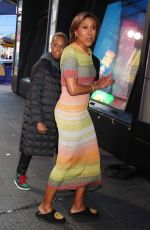 ROBIN ROBERTSON Arrives on the Set of Good Morning America in New York 04/03/2023
