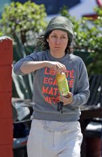 SARA GILBERT Leaves Laurel Canyon Country Store in Los Angeles 04/05/2023