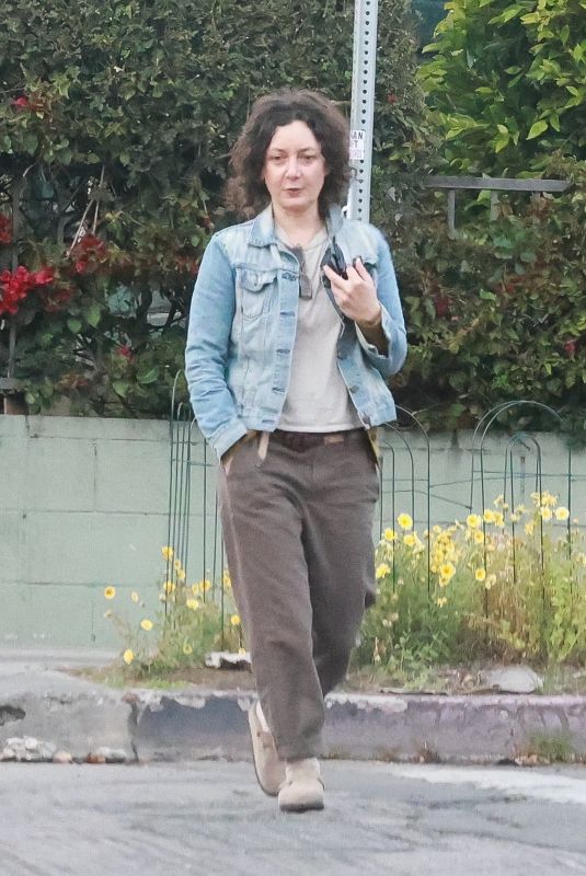 SARA GILBERT Out for Lunch at All Time Restaurant in Los Feliz 04/09/2023