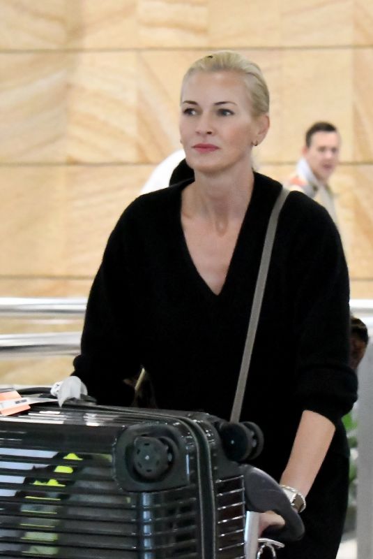 SARAH MURDOCH Arrives at Sydney International Airport 04/16/2023
