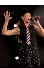 SHANIA TWAIN in Shania Twain Magazine 2023