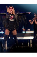 SHANIA TWAIN in Shania Twain Magazine 2023