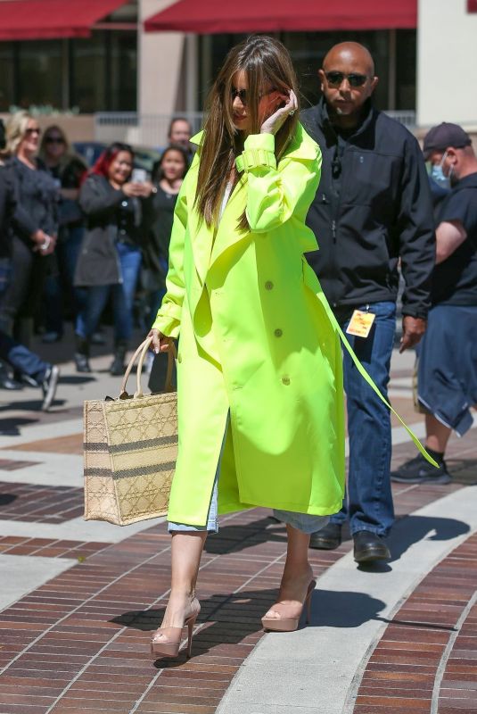 SOFIA VERGARA Arrives on the Set of America