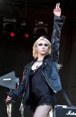 TAYLOR MOMSEN Performs at 2023 Innings Festival at Beach Park Tempe 02/25/2023