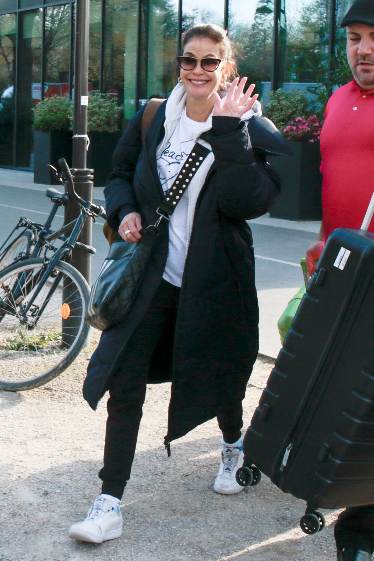 TERI HATCHER Leaves Her Hotel After Paris Fan Festival 04/16/2023 ...