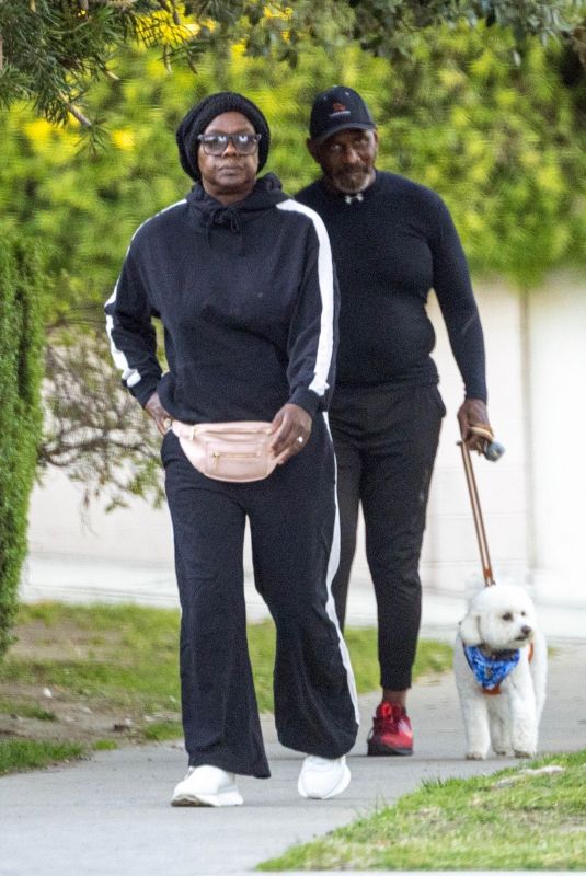 VIOLA DAVIS Out with Her Husband and Their Dog in Toluca Lake 04/10/2023