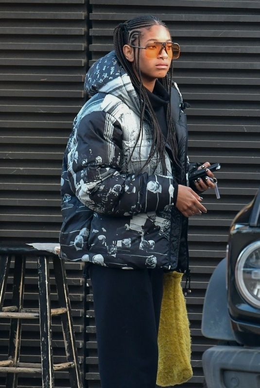 WILLOW SMITH Leaves Early Dinner at Nobu in Malibu 04/25/2023