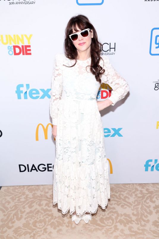 ZOOEY DESCHANEL at White House Correspondents