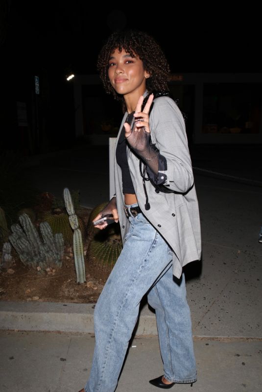 ALEXANDRA SHIPP Arrives at Opening of Drake