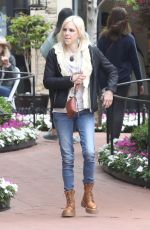 ANNA FARIS Ot for Coffee with a Friend in Palisades 05/19/2023