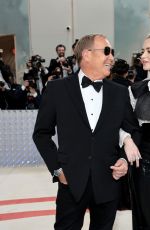 EMILY BLUNT at 2023 Met Gala Celebrating Karl Lagerfeld: A Line of Beauty in New York 05/01/2023