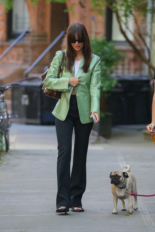 EMILY RATAJKOWSKI Out and About in New York 05/17/2023