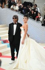FLORENCE PUGH at 2023 Met Gala Celebrating Karl Lagerfeld: A Line of Beauty in New York 05/01/2023
