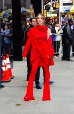 HAILEE STEINFELD Arrives at Good Morning America in MNew York 05/24/2023
