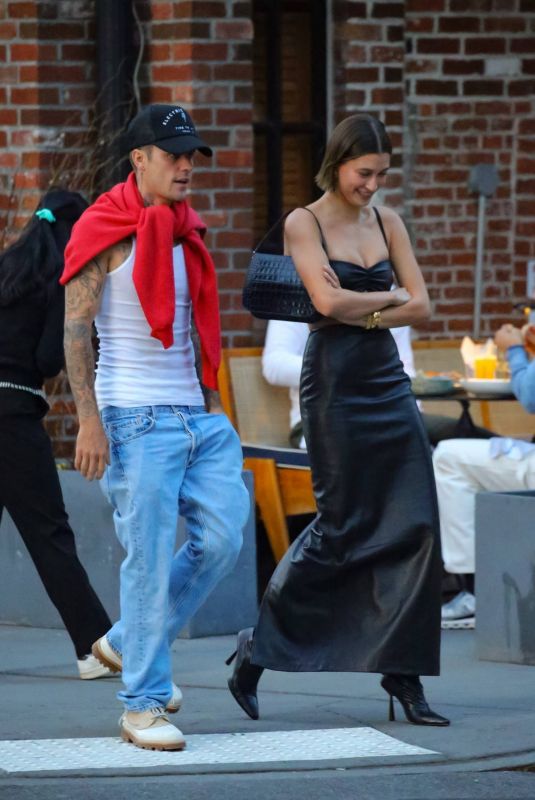 HAILEY and Justin BIEBER Out for Dinner in New York 05/10/2023 