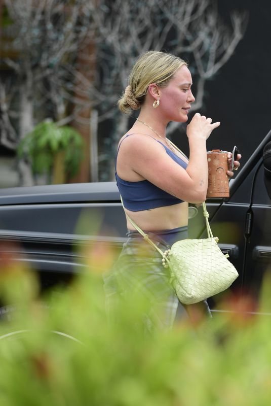 HILARY DUFF Out for Smoothie After a Workout in Los Angeles 05/26/2023