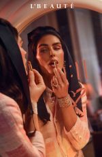 HILARY RHODA for L