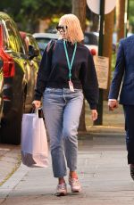 HOLLY WILLOGHBY Heading to Work in London 05/11/2023