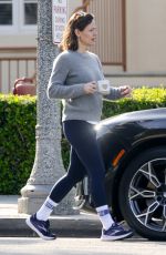 JENNIFER GARNER Out and About in Brentwood 05/10/2023