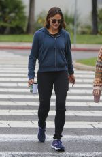 JENNIFER GARNER Out for Morning Coffee in Brentwood 05/01/2023