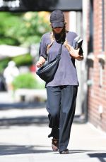 JENNIFER LAWRENCE Out Picking up Books in New York 05/27/2023