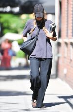 JENNIFER LAWRENCE Out Picking up Books in New York 05/27/2023