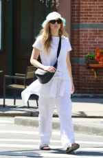JENNIFER LAWRENCE Out with Her Mother on Mother