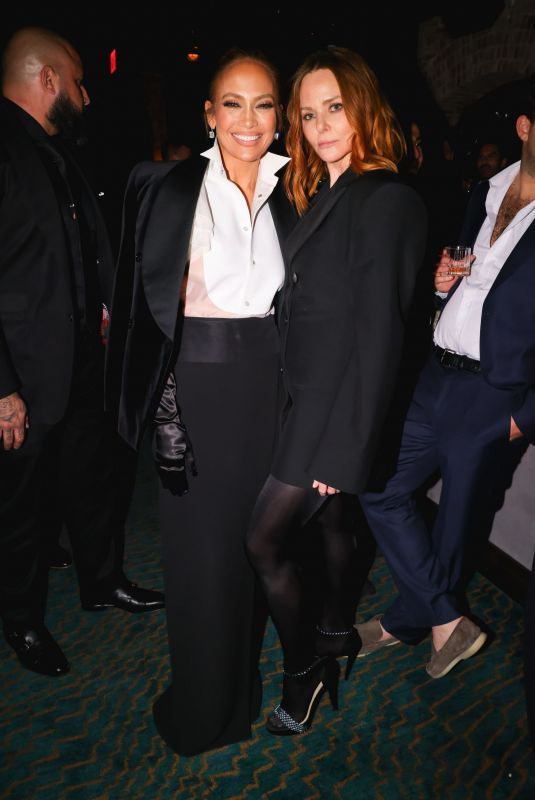 JENNIFER LOPEZ at Stella Mccartney