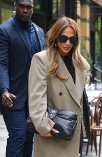 JENNIFER LOPEZ Out for Lunch with Her Mom in New York 05/03/2023 