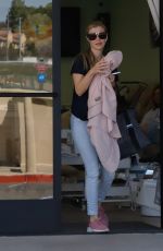 JOANNA KRUPA Getting a Mani and Pedi 05/09/2023