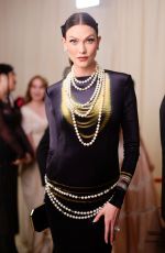 KARLIE KLOSS at 2023 Met Gala Celebrating Karl Lagerfeld: A Line of Beauty in New York 05/01/2023